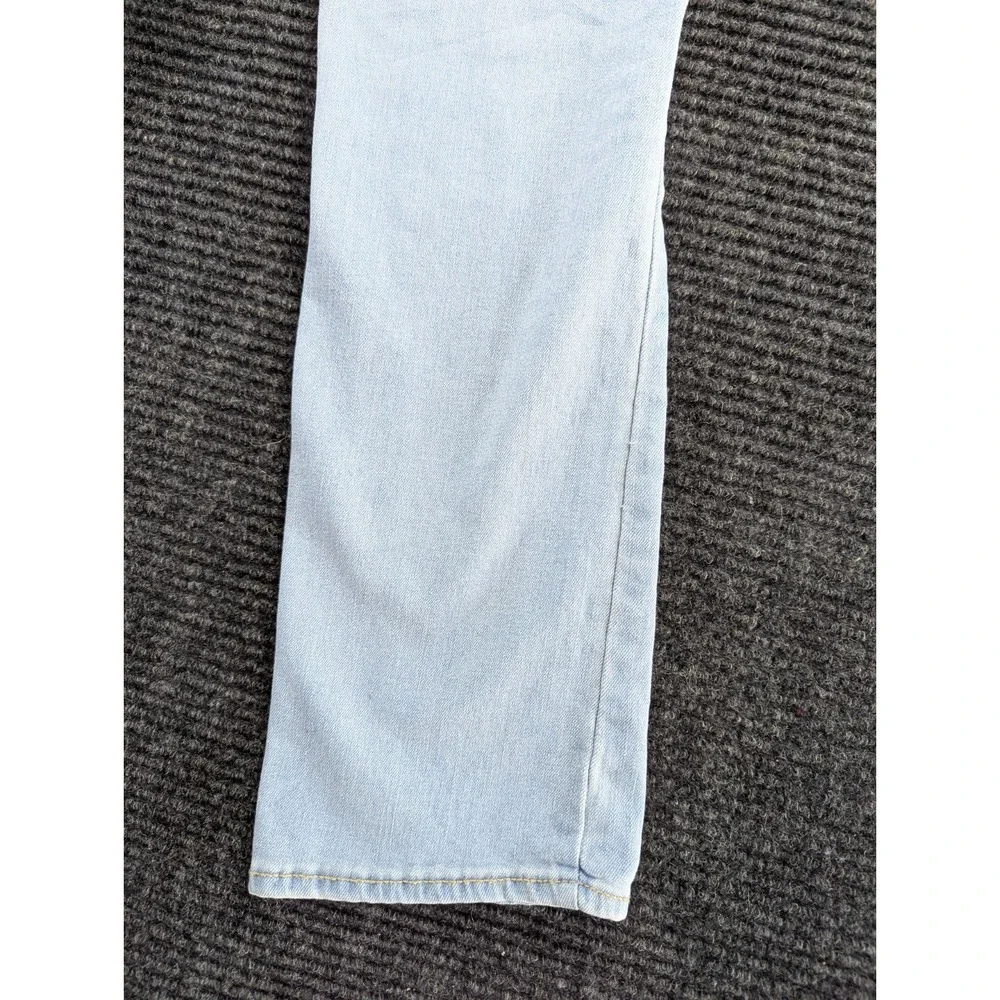 Levis Jeans Boys 8 Blue Denim Light Wash Distressed 5 Pocket Classic Bootcut